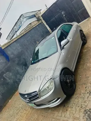 Mercedes-Benz C300 Sport Sedan AWD (3.0L 6cyl 7A) 2009 Gray