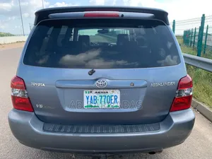 Toyota Highlander 2005 Blue