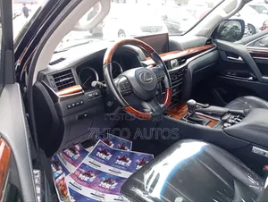Lexus LX 570 AWD 2017 Black