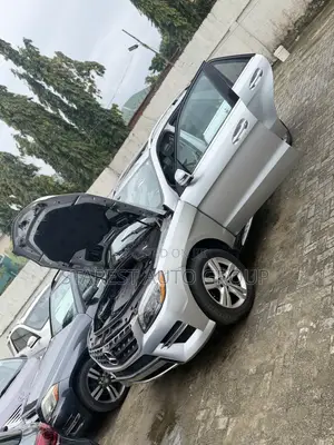 Mercedes-Benz M Class ML 350 4Matic 2012 Gray