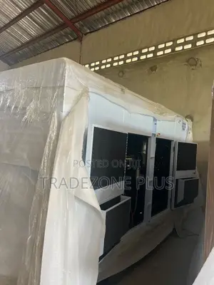 Premium Perkins 500KVA Soundproof Gen Set