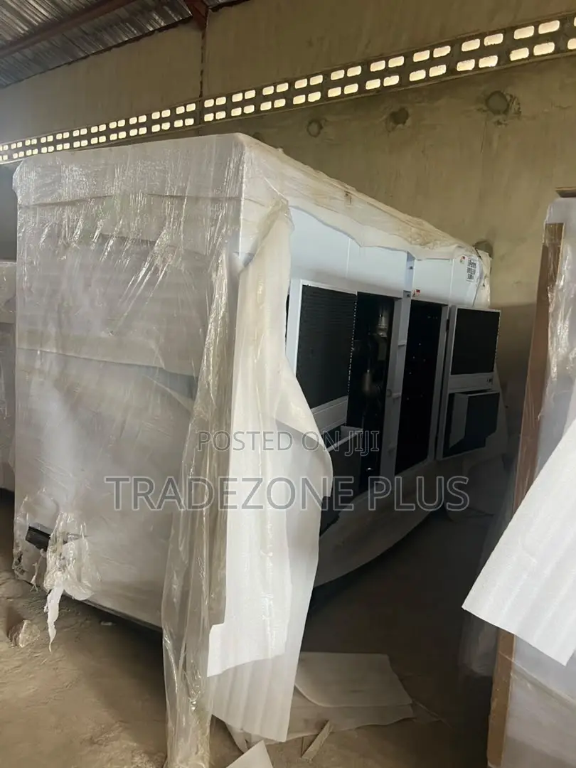 Premium Perkins 500KVA Soundproof Gen Set