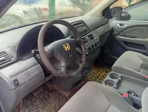 Honda Odyssey 2006 Gold
