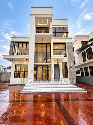 4bdrm Duplex in Lekki Phase 2 for sale