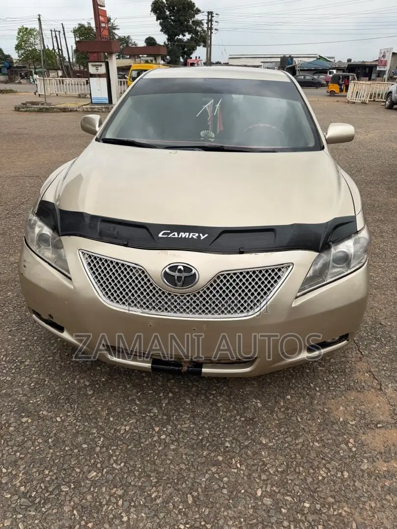 Toyota Camry 2009 Gold
