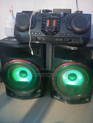 XBOOM 2350w