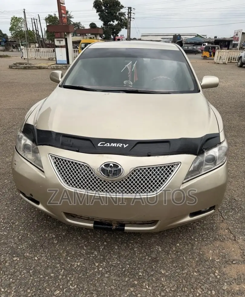 Toyota Camry 2009 Gold