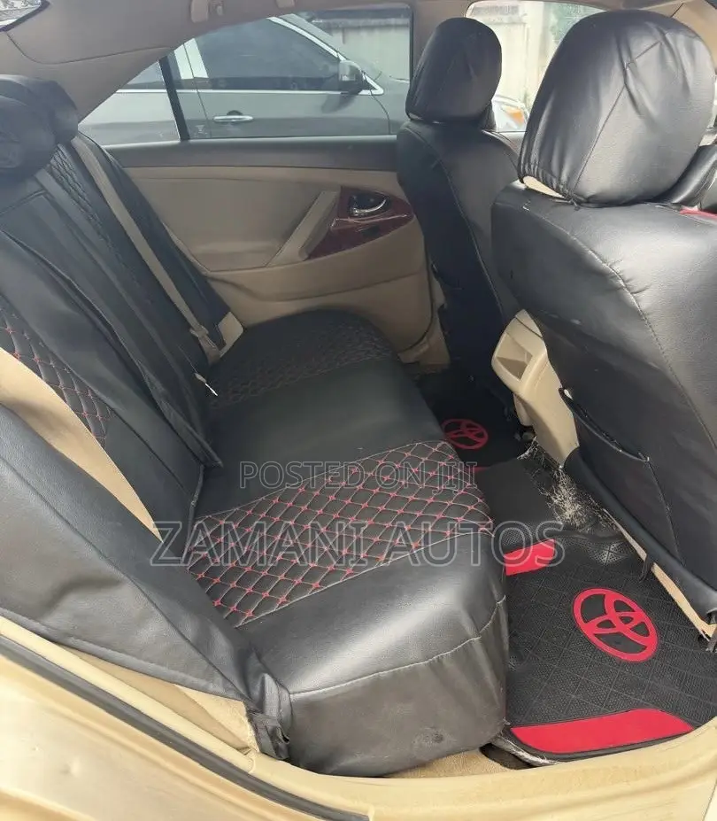 Toyota Camry 2009 Gold