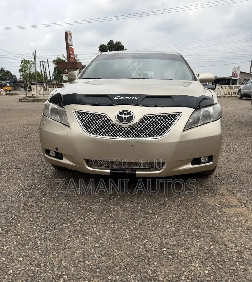 Toyota Camry 2009 Gold
