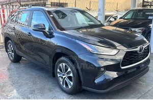 Toyota Highlander XSE AWD 2023 Black