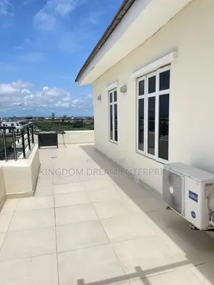 3bdrm Penthouse in Ikate Lekki Lagos for rent