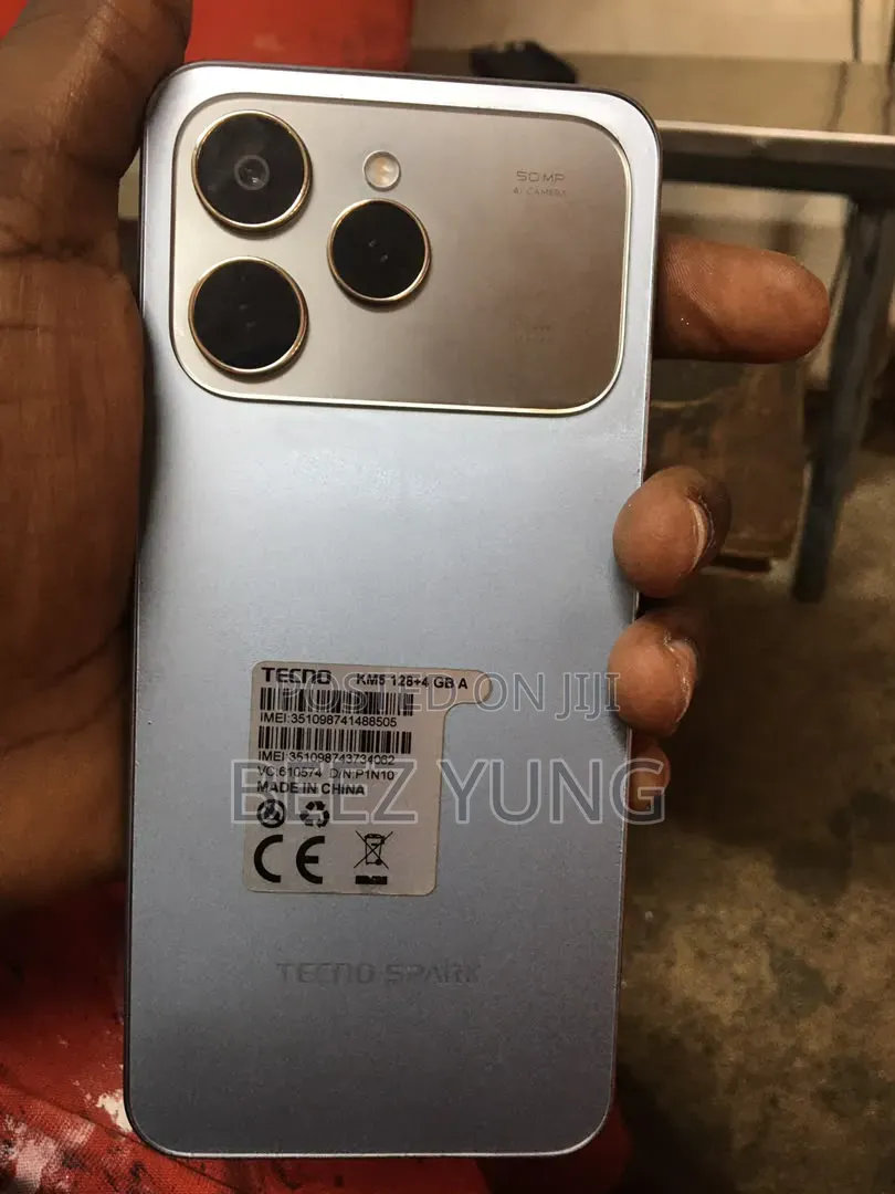 New Tecno Spark 40 128 GB Gray