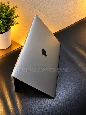 Laptop Apple MacBook Air 2020 16GB Intel Core i3 SSD 512GB