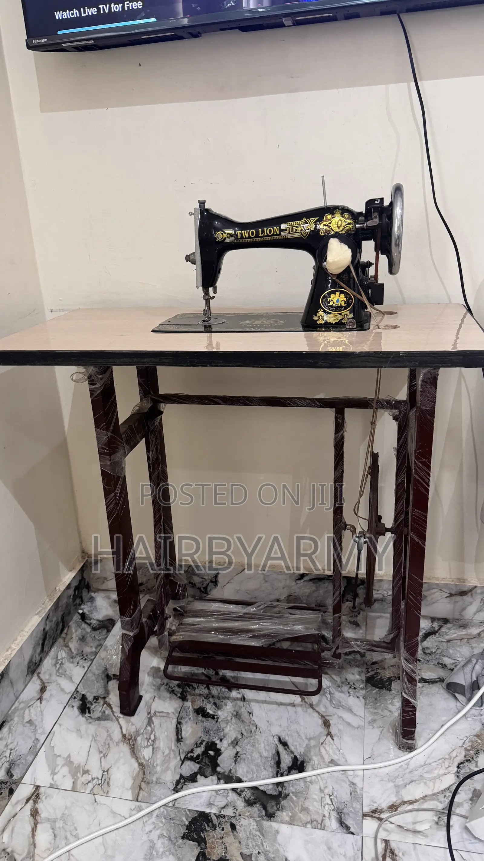 Sewing Machine With Full Authomatic Kit. Brand New