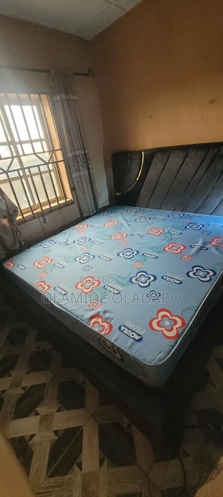 Mouka Foam 6 by 6 12 Inches With Frame