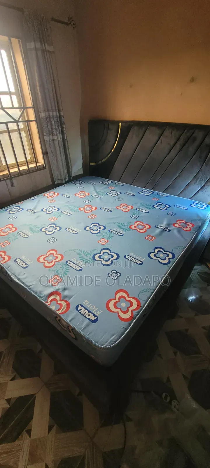 Mouka Foam 6 by 6 12 Inches With Frame