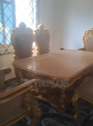 Six Seater Royal Dinning Set