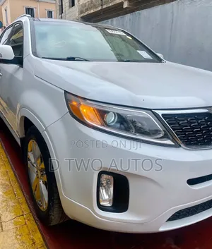 Kia Sorento SX 4dr SUV (3.3L 6cyl 6A) 2015 White