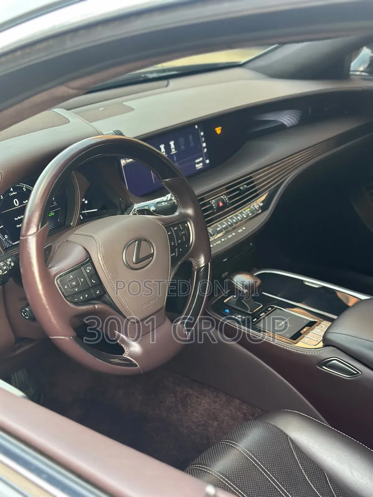 Lexus LS 2020 Brown