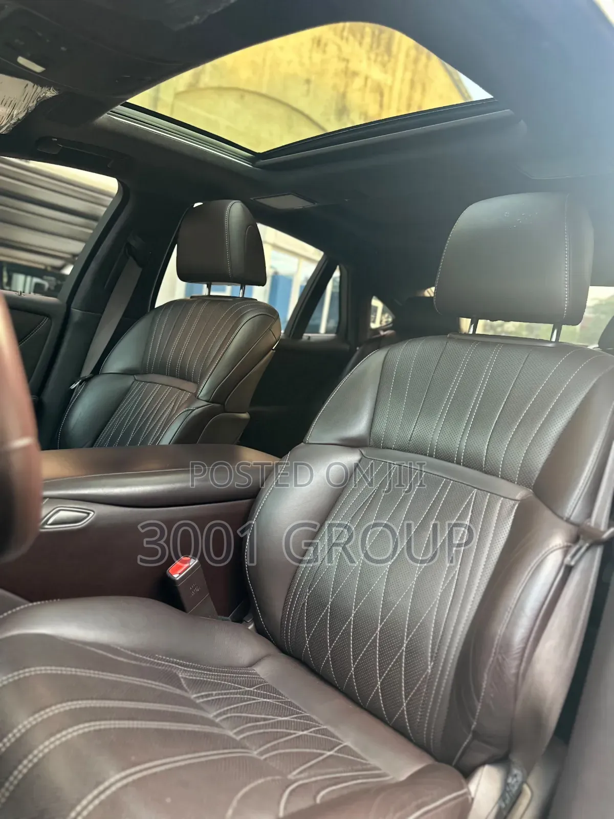Lexus LS 2020 Brown