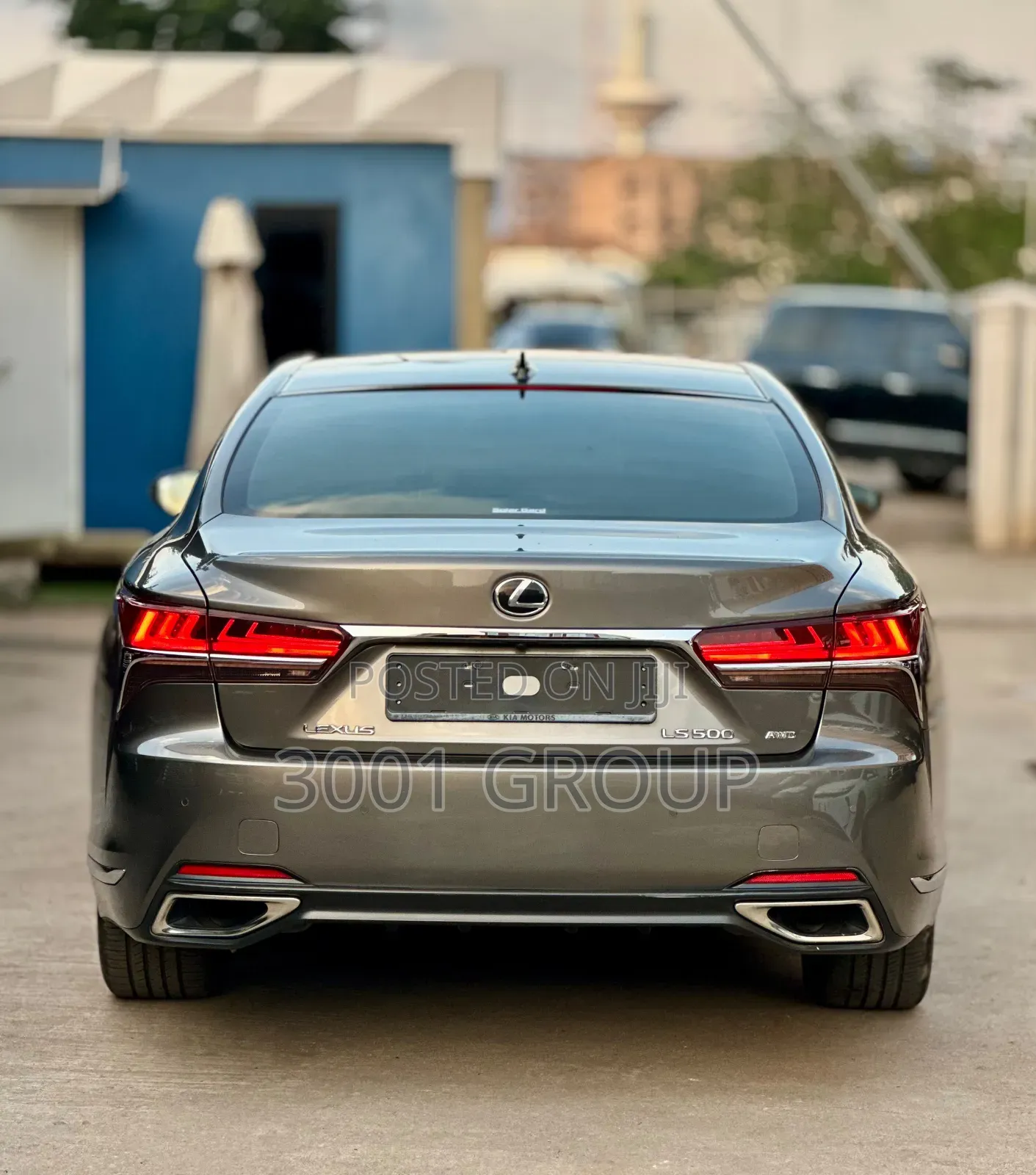 Lexus LS 2020 Brown