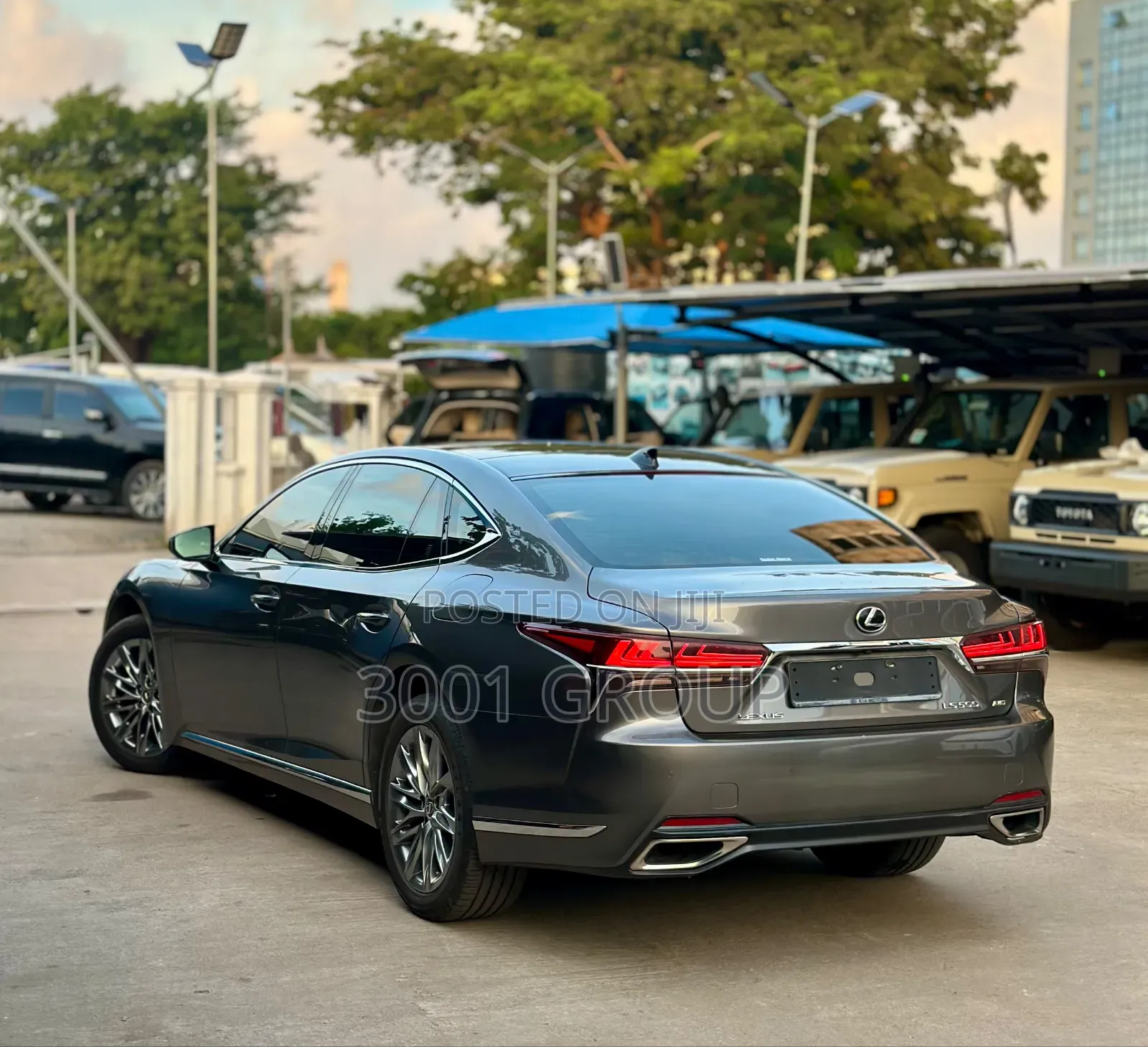 Lexus LS 2020 Brown