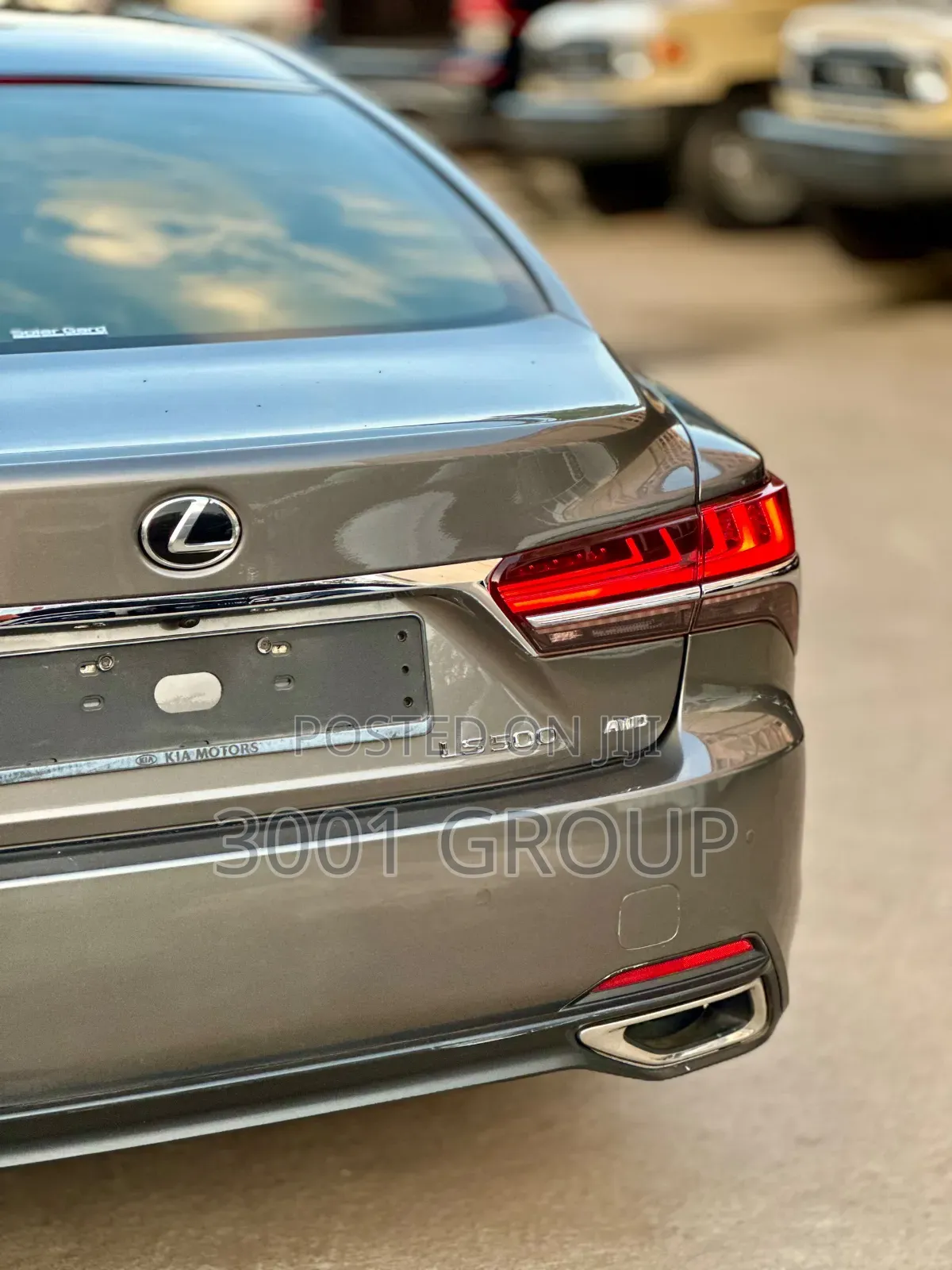 Lexus LS 2020 Brown