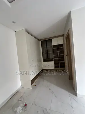 4bdrm Duplex in Lugbe Fct Abuja for sale