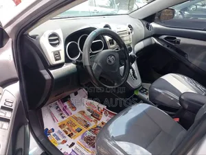 Toyota Matrix Hatchback FWD (1.8L 4cyl 5M) 2010 Black
