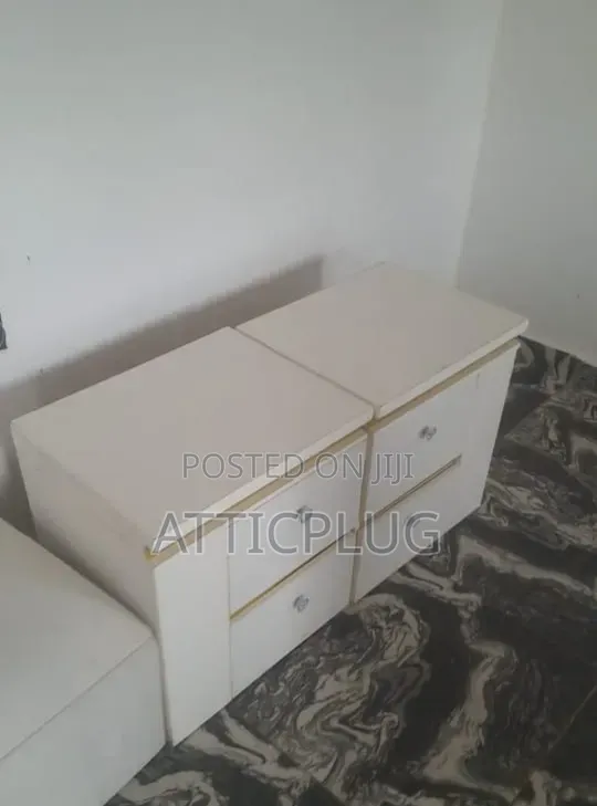 Modern White Dressing Table Stool Set With Gold Trim