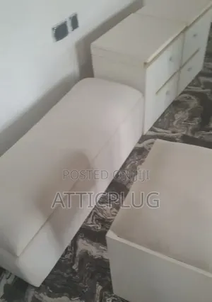 Modern White Dressing Table Stool Set With Gold Trim