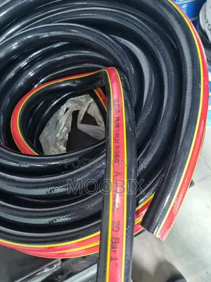 1 Inch Black Smooth-Body Hose