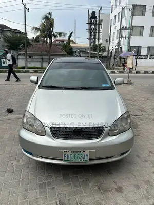 Toyota Corolla LE 2005 Silver
