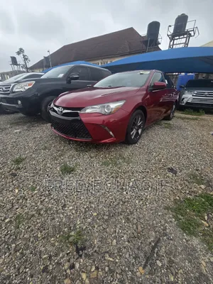 Toyota Camry SE 4dr Sedan (2.5L 4cyl 6A) 2016 Red