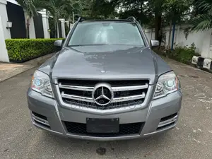 Mercedes-Benz GLK-Class 2011 Gray