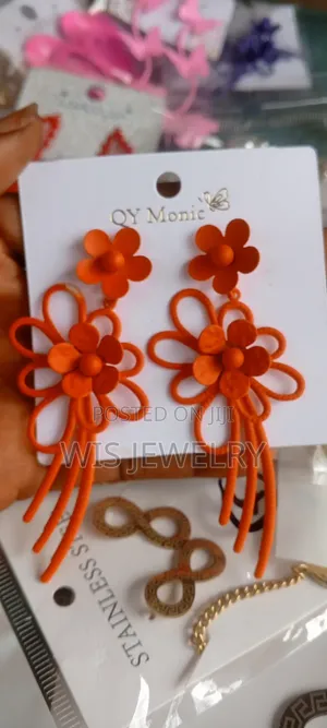 Beautiful Orange/ Purple Flower Statement Earrings for Women