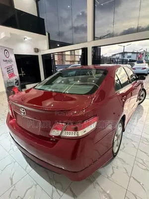 Toyota Camry SE 4dr Sedan (2.5L 4cyl 6AM) 2010 Red