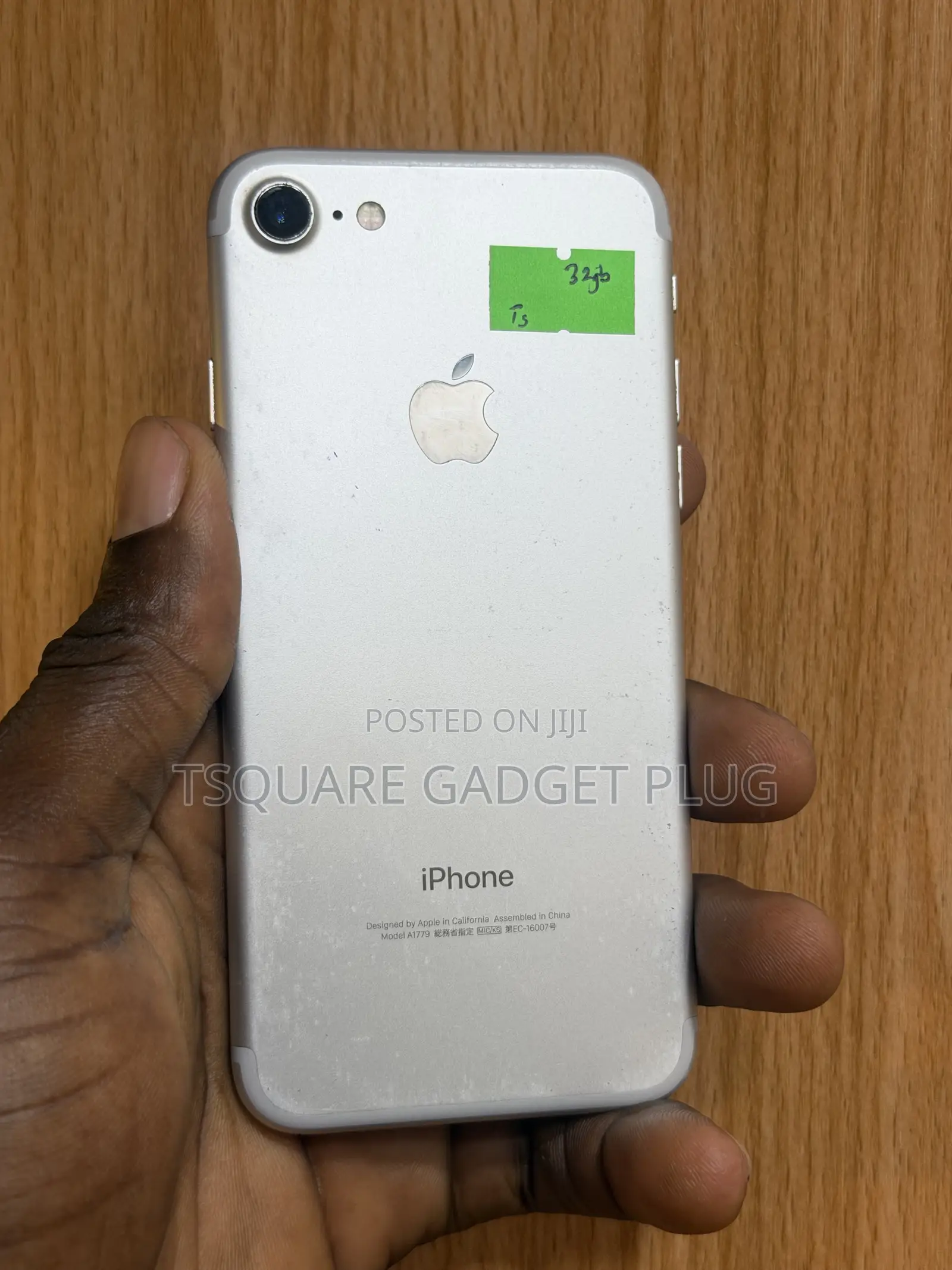 Apple iPhone 7 32 GB Silver