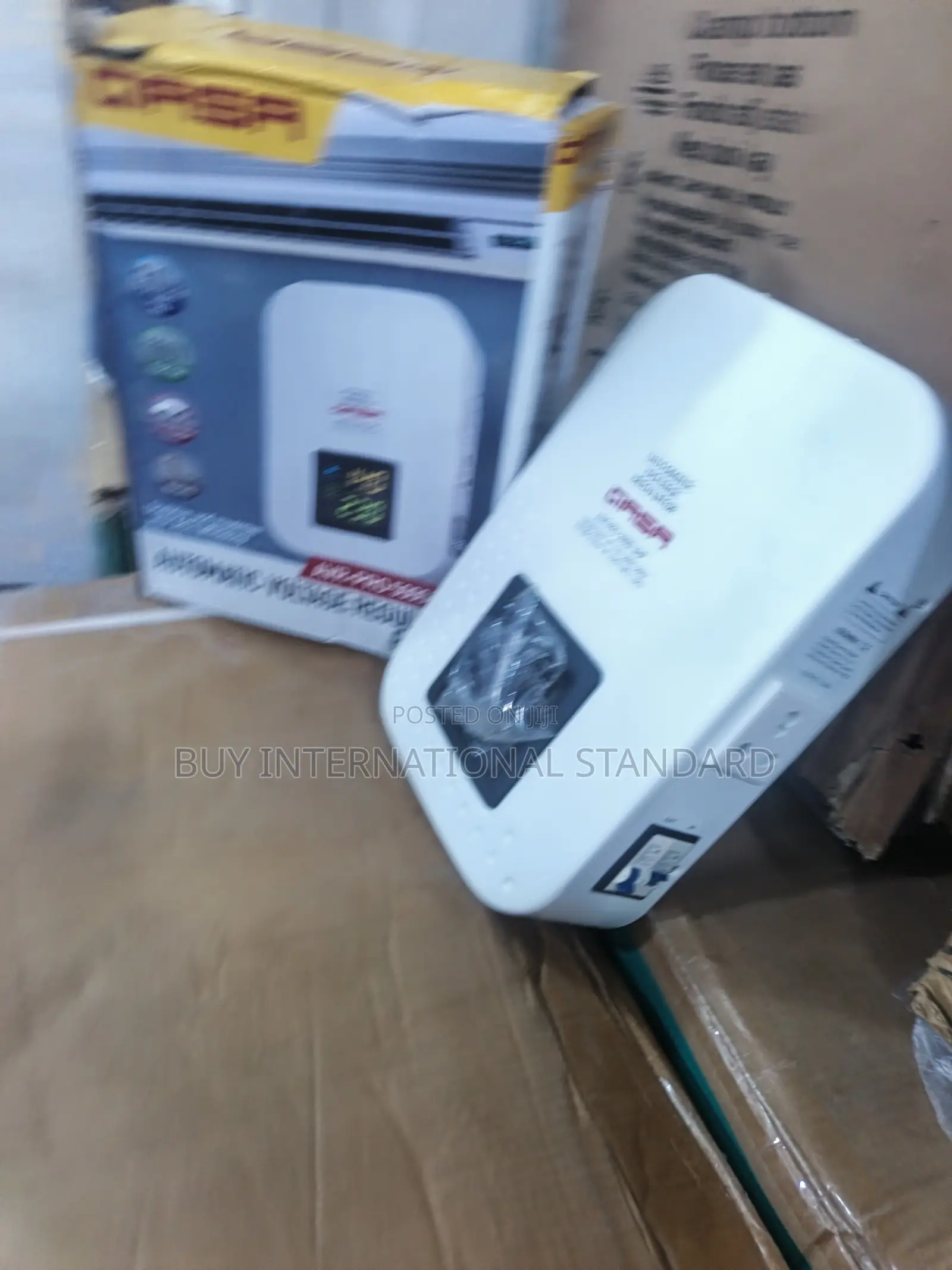 Qasa 5000W Automatic Wall Mounted Voltage Regulator for Home