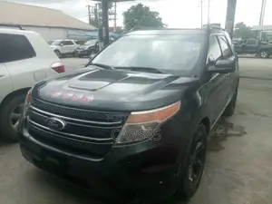 Ford Explorer 2013 Beige
