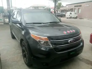 Ford Explorer 2013 Beige