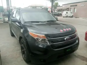 Ford Explorer 2013 Beige