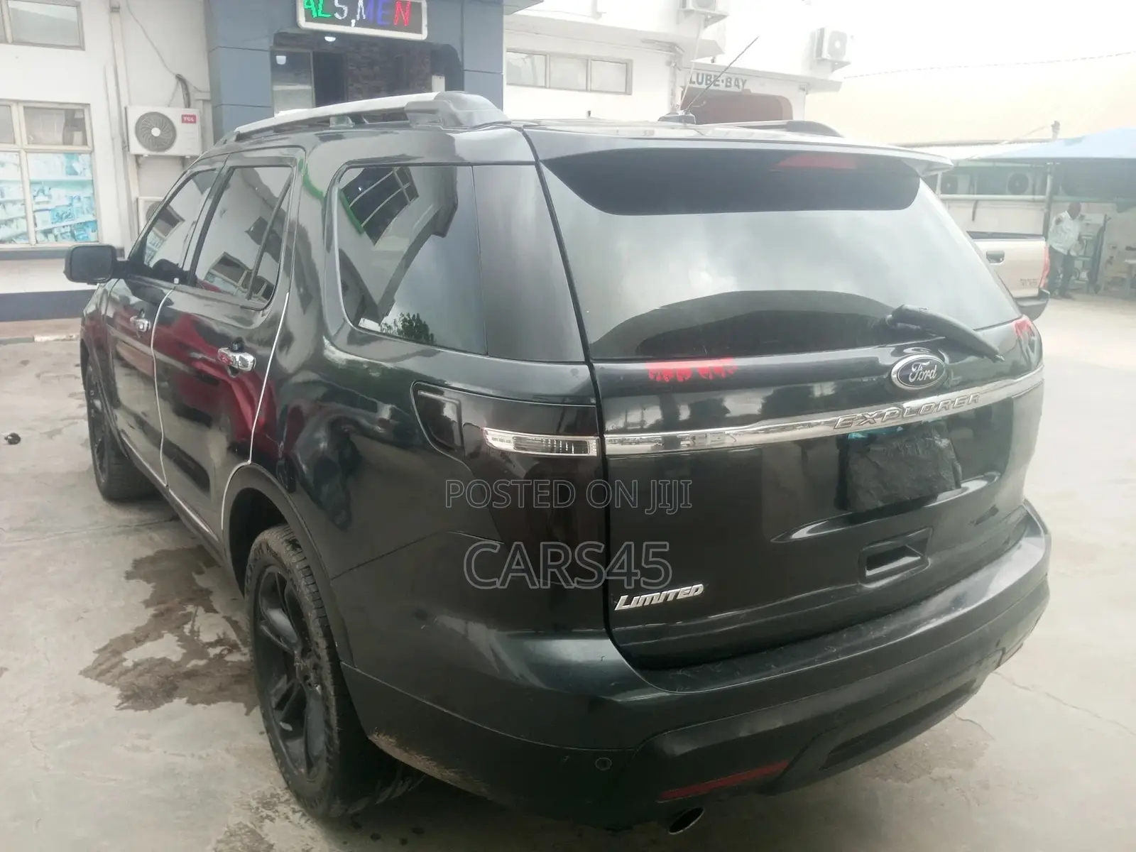 Ford Explorer 2013 Beige