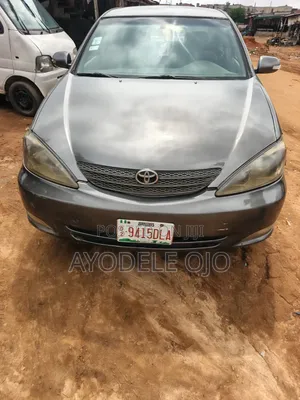 Toyota Camry 2004 Gray