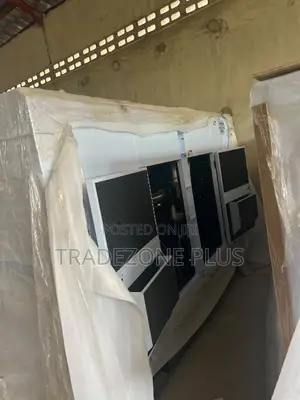 Heavy-Duty 500KVA Perkins Generator With Soundproof Canopy