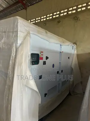 Heavy-Duty 500KVA Perkins Generator With Soundproof Canopy