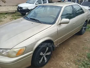 Toyota Camry 2002 Gold