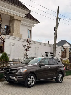 Mercedes-Benz M Class ML350 4MATIC 4dr SUV AWD (3.5L 6cyl 7A) 2014