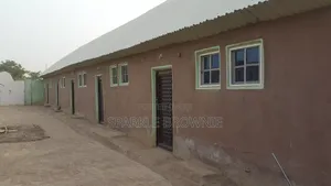 6bdrm Block of Flats in Kiami for sale