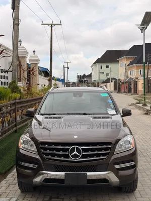 Mercedes-Benz M Class ML350 4MATIC 4dr SUV AWD (3.5L 6cyl 7A) 2014